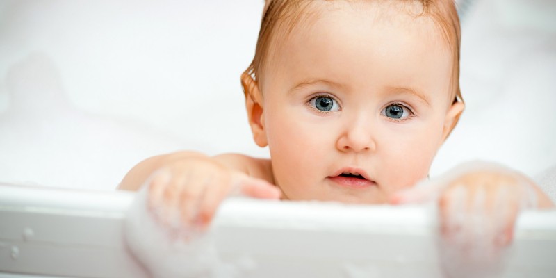 Baden in der Babybadewanne